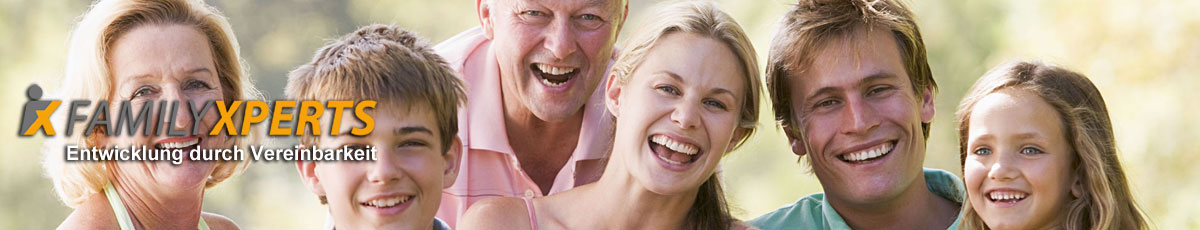 Headerbild Familie und Logo von FamilyXperts, dem Familienservice in Berlin, der für Vereinbarkeit von Beruf und Familie, Work Life Balance, Beruf Familie, Kinderbetreuung und das audit berufundfamilie steht